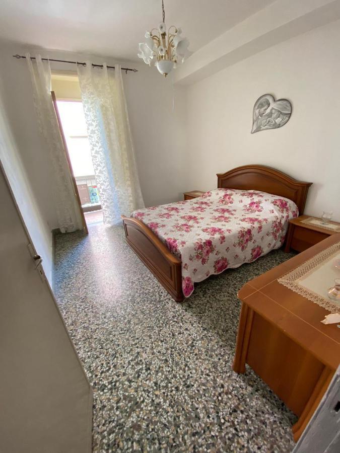 Casa Vacanza Santa Teresa Di Riva Extérieur photo